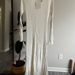 DISSH NWT White Long Sleeve Ribbed Dress